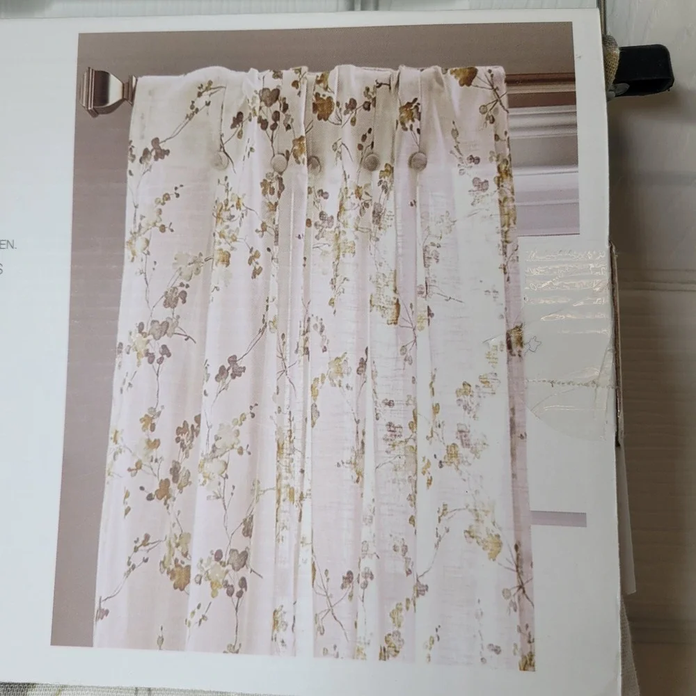 DKNY 2 Light Filtering Inverted Pleat Back Tab Panels Wallflower 32x96‎ Curtains